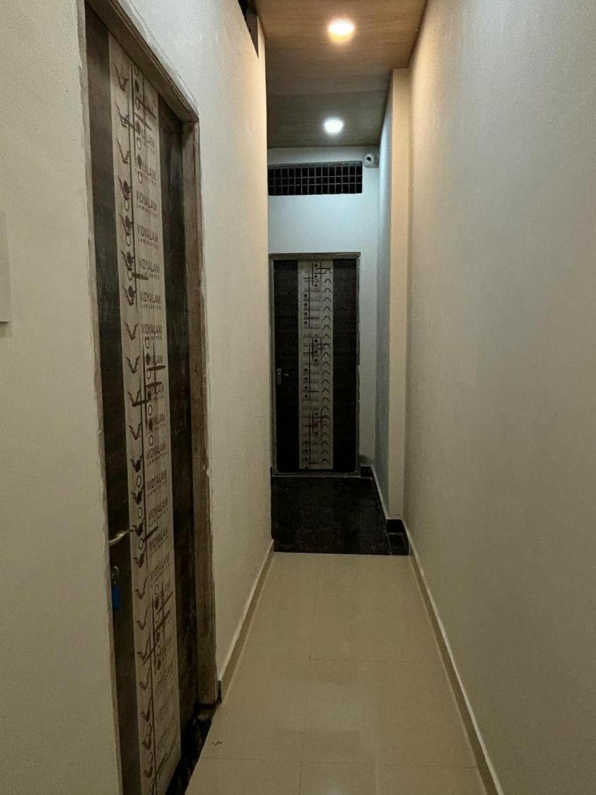 Hotel Madhuri