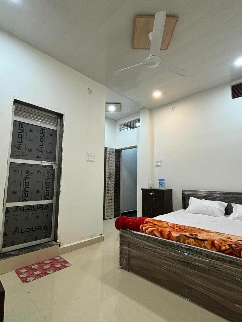 Hotel Madhuri Varanasi